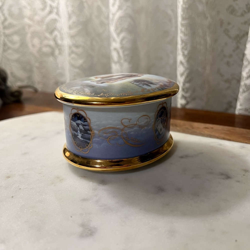 Music Box - Picture 2 of 5